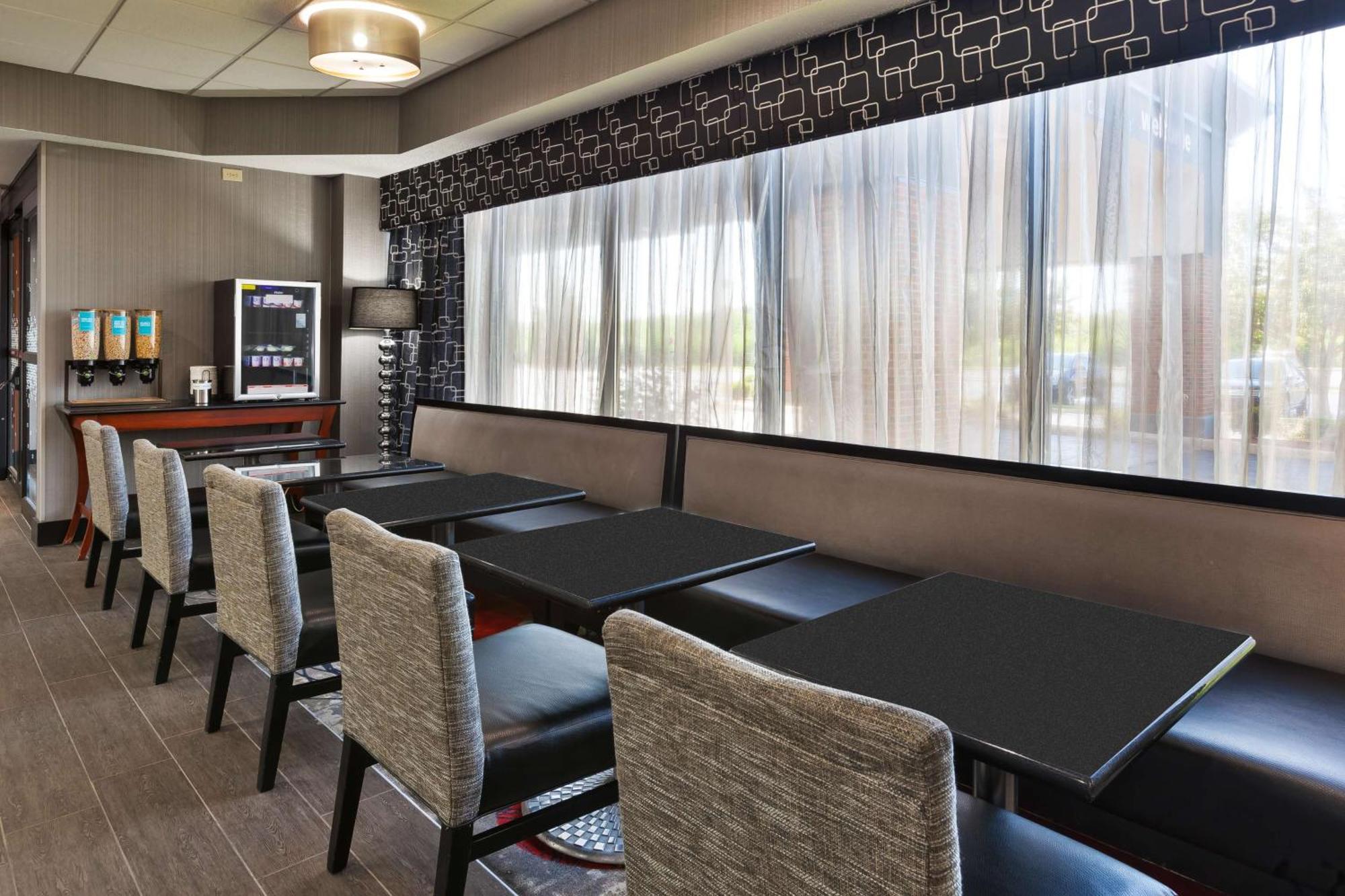 Hampton Inn Columbus/Delaware I-71 North Sunbury Exteriör bild